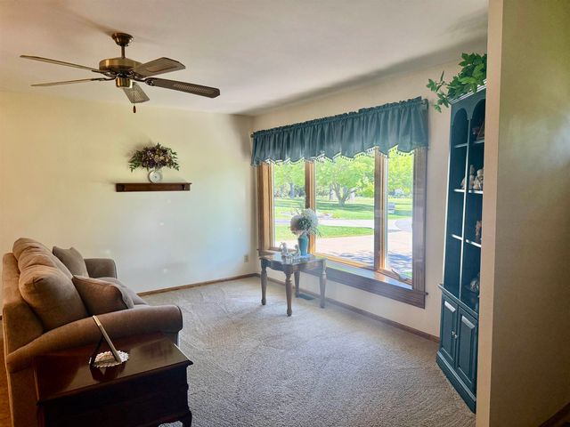 135 Fox Place, Saint Louis, MI 48880