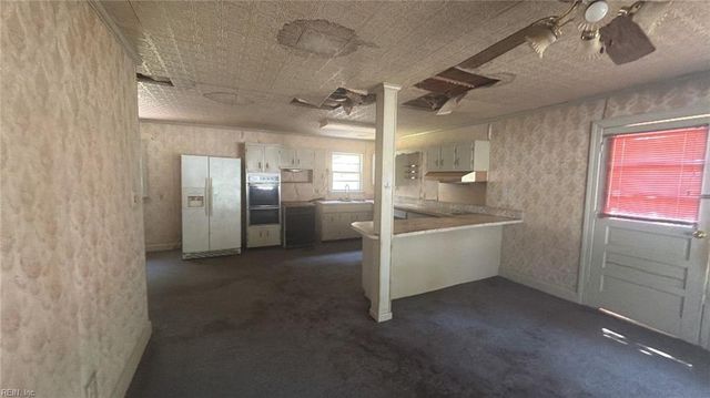 49 Cypress RD, Portsmouth, VA 23701