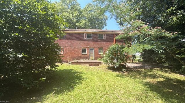 49 Cypress RD, Portsmouth, VA 23701