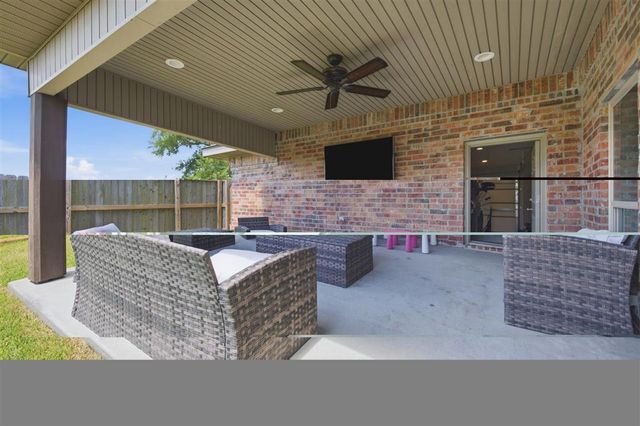800 Dewey Street, Westlake, LA 70669