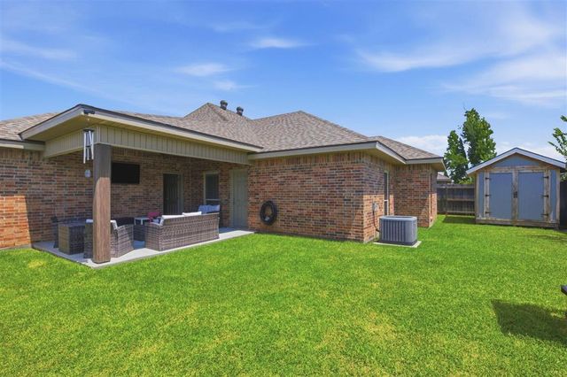 800 Dewey Street, Westlake, LA 70669