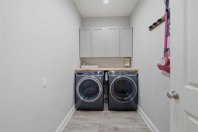 800 Dewey Street, Westlake, LA 70669
