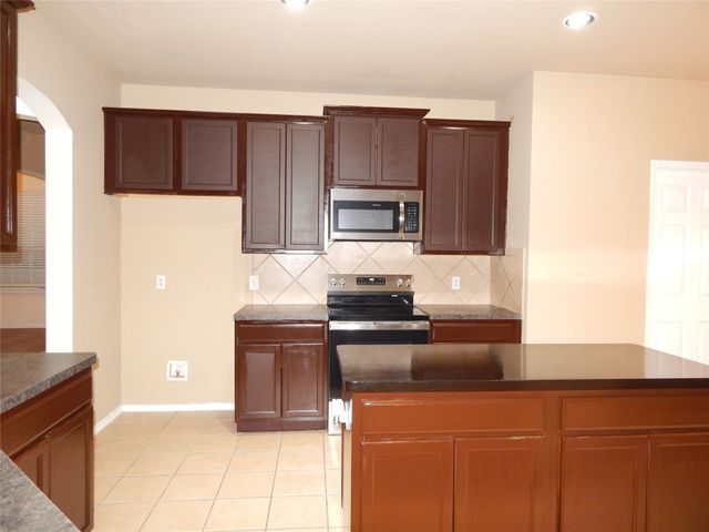 1008 Camp Verde Drive, Forney, TX 75126