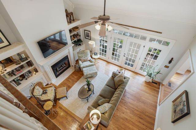 2404 Savage Creek Dr, Springfield, TN 37172