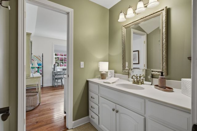 2404 Savage Creek Dr, Springfield, TN 37172