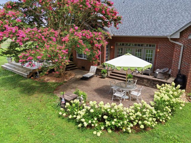 2404 Savage Creek Dr, Springfield, TN 37172
