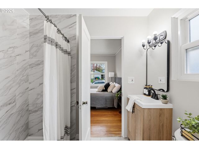 5714 Se 22ND Ave, Portland, OR 97202