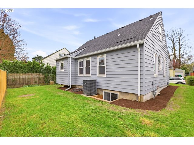 5714 Se 22ND Ave, Portland, OR 97202