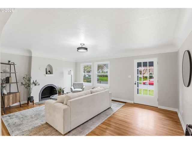 5714 Se 22ND Ave, Portland, OR 97202