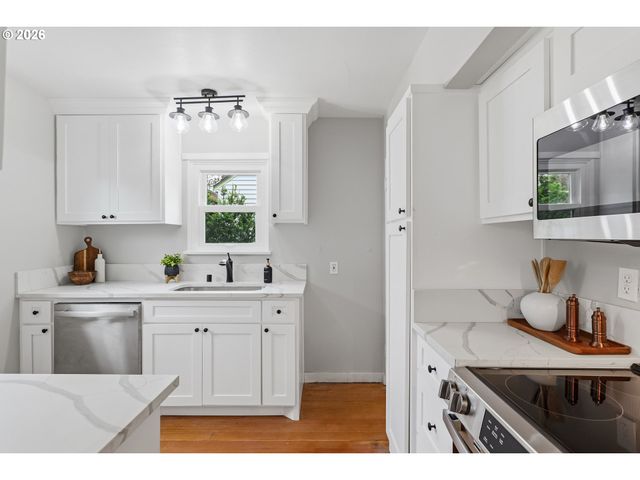 5714 Se 22ND Ave, Portland, OR 97202