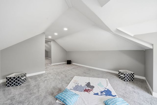 1518 E 73rd Place, Chicago, IL 60619