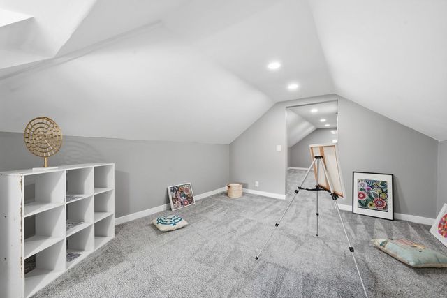 1518 E 73rd Place, Chicago, IL 60619