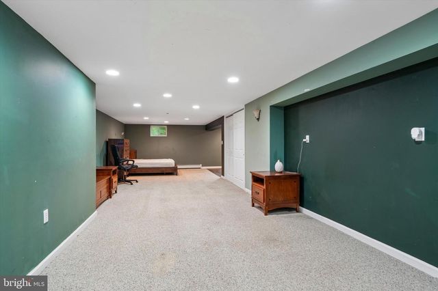 2380 WINDING RD, Quakertown, PA 18951