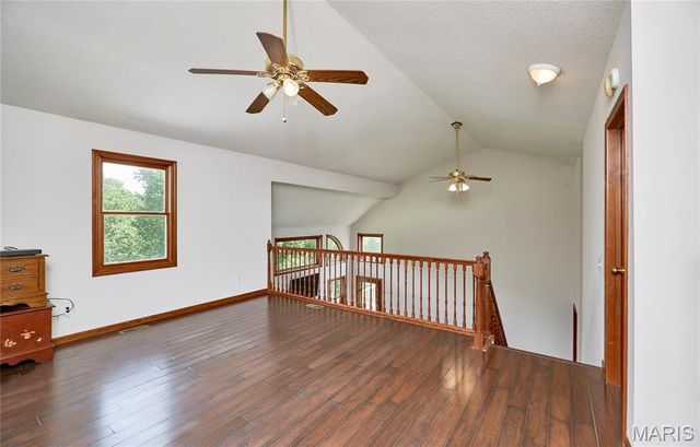 301 Country View Drive, Winfield, MO 63389