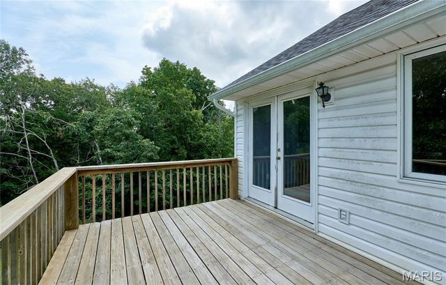 301 Country View Drive, Winfield, MO 63389