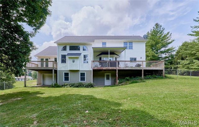 301 Country View Drive, Winfield, MO 63389