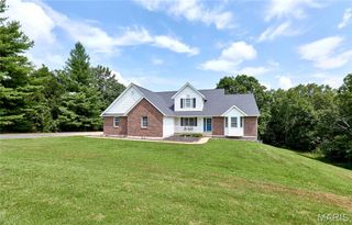 301 Country View Drive, Winfield, MO 63389