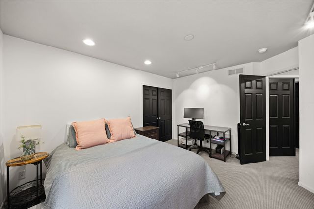 1001 SE Crawford Court, Ankeny, IA 50021