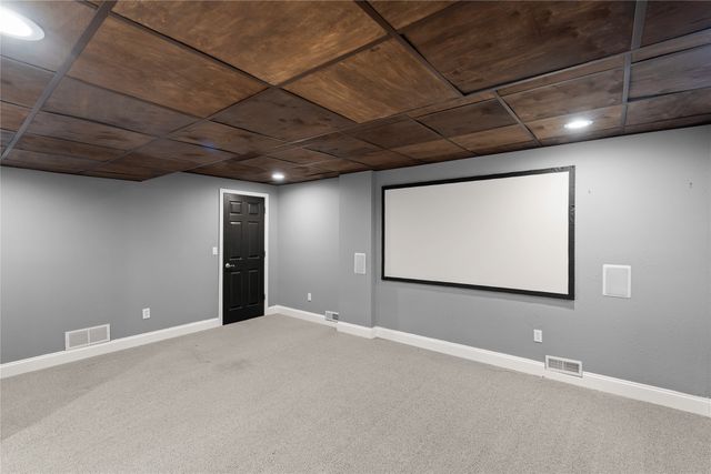 1001 SE Crawford Court, Ankeny, IA 50021