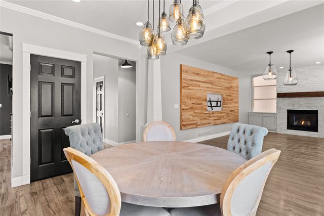 1001 SE Crawford Court, Ankeny, IA 50021