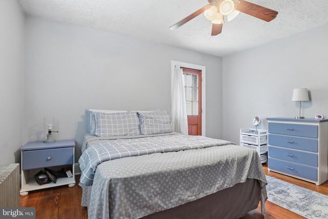 69 S MAIN ST, Stewartstown, PA 17363