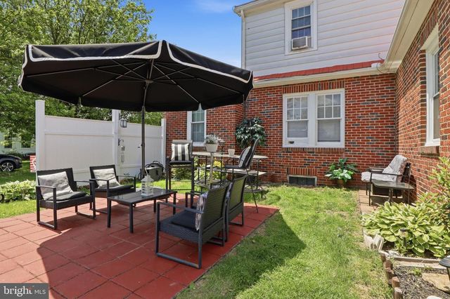 69 S MAIN ST, Stewartstown, PA 17363