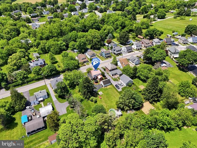 69 S MAIN ST, Stewartstown, PA 17363