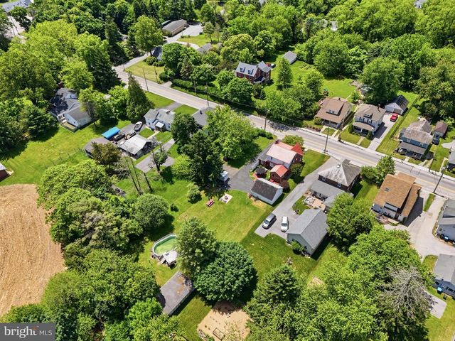 69 S MAIN ST, Stewartstown, PA 17363