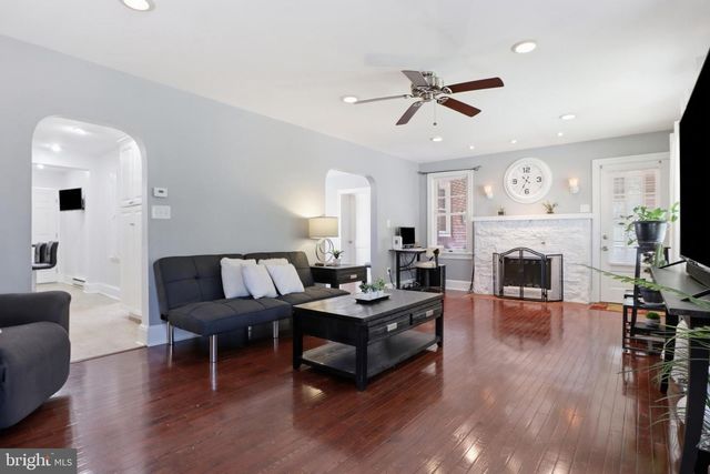 69 S MAIN ST, Stewartstown, PA 17363