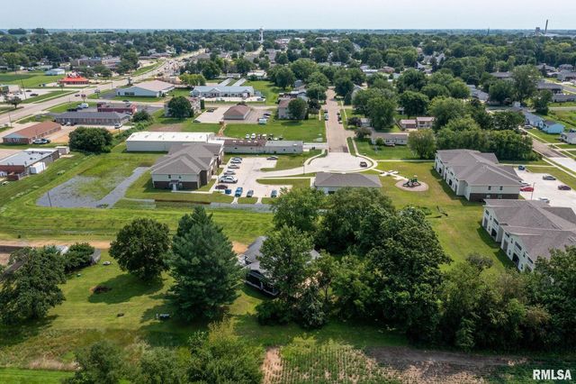 1527 11TH Street, Dewitt, IA 52742