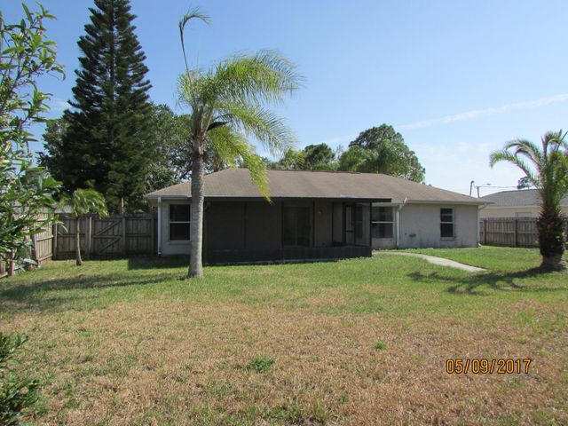 407 Delmonico Street NE, Palm Bay, FL 32907