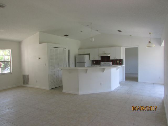 407 Delmonico Street NE, Palm Bay, FL 32907