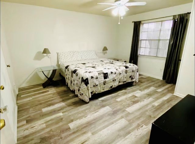 7900 Westheimer Road 220, Houston, TX 77063
