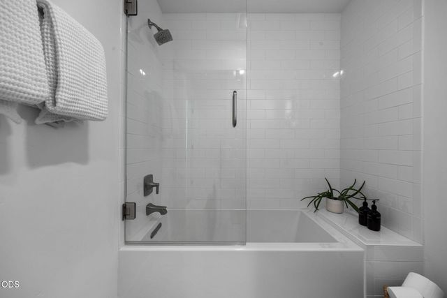 1230 NW Hartford Avenue, Bend, OR 97703