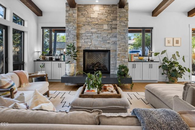 1230 NW Hartford Avenue, Bend, OR 97703