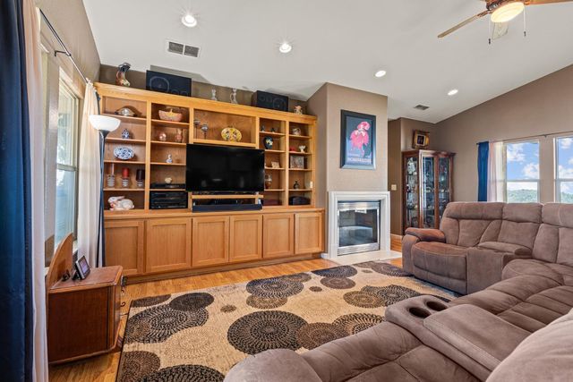 13555 Jessica Way, Browns Valley, CA 95918