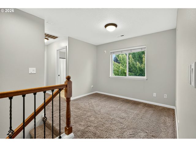 17000 Nw GABLES CREEK Ln, Beaverton, OR 97006