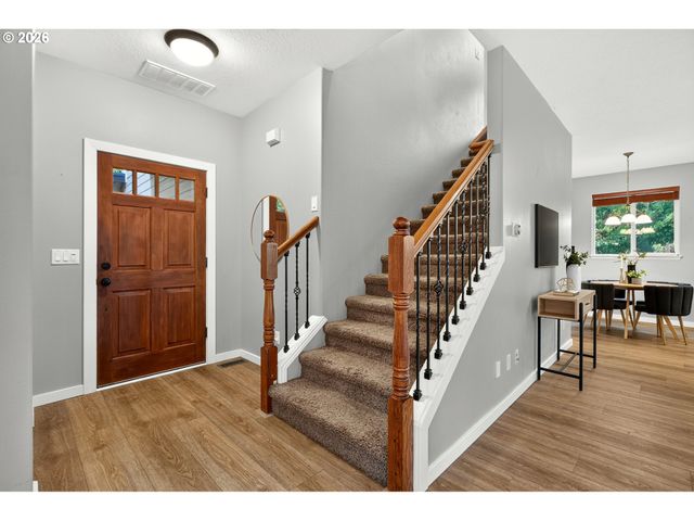 17000 Nw GABLES CREEK Ln, Beaverton, OR 97006
