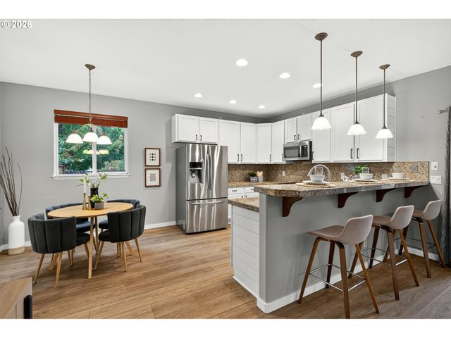 17000 Nw GABLES CREEK Ln, Beaverton, OR 97006