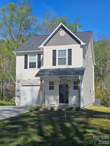 102 Crew Lane, Black Mountain, NC 28711
