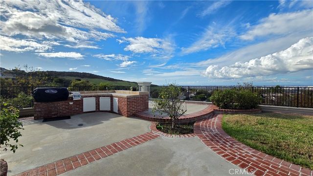 8 Miranda, Irvine, CA 92603