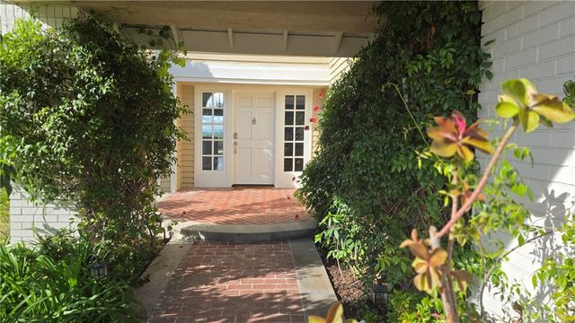 8 Miranda, Irvine, CA 92603