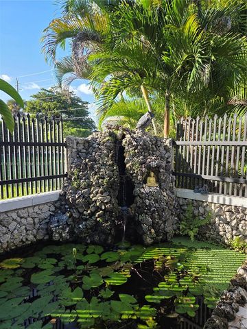 301 SW 5TH ST, Hallandale Beach, FL 33009