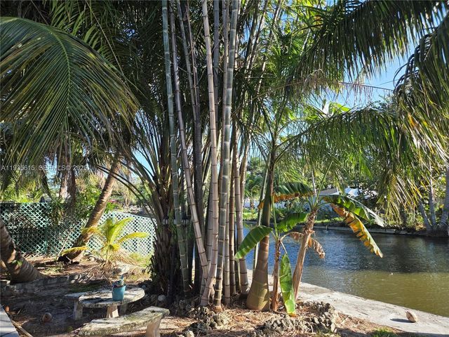 301 SW 5TH ST, Hallandale Beach, FL 33009