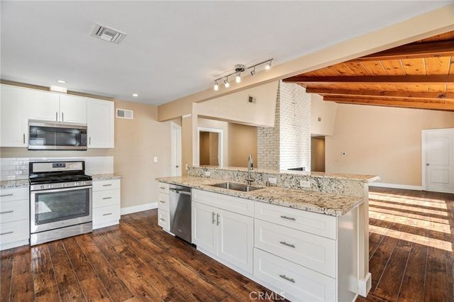 4535 Avocado Boulevard, La Mesa, CA 91941