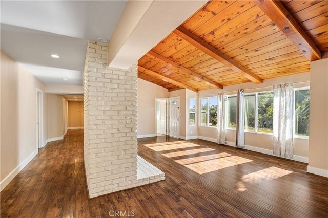 4535 Avocado Boulevard, La Mesa, CA 91941