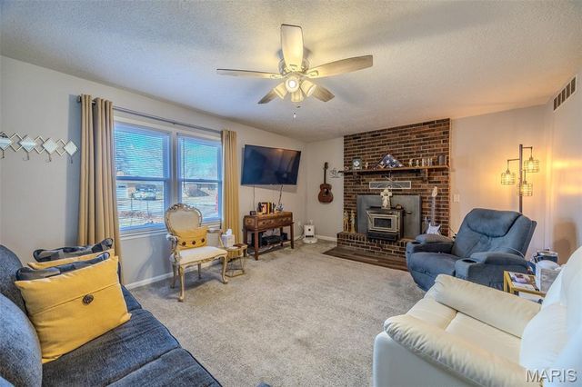 1618 Finn Drive, Lebanon, MO 65536