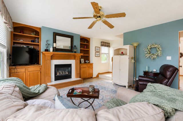 5091 Plumwood Drive, West Des Moines, IA 50265