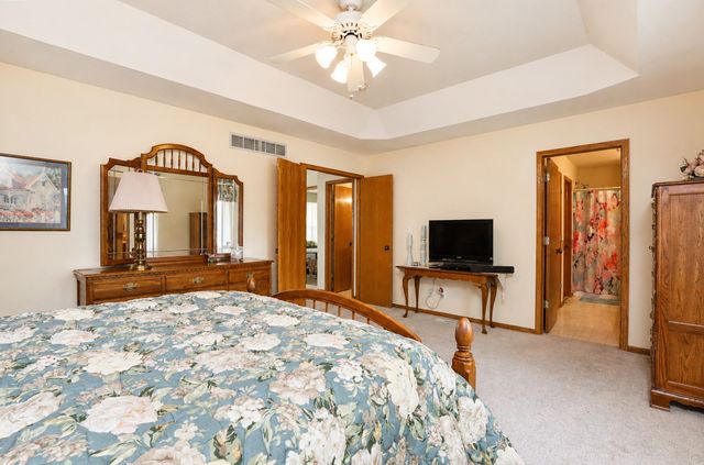 5091 Plumwood Drive, West Des Moines, IA 50265