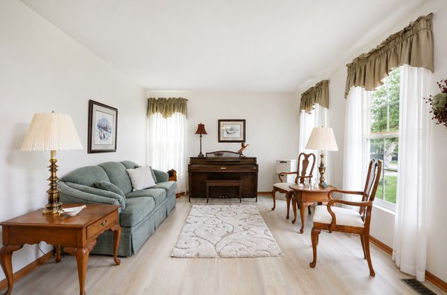 5091 Plumwood Drive, West Des Moines, IA 50265